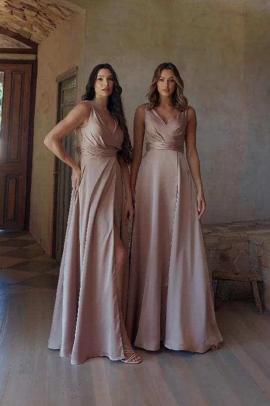 Bridesmaids Dresses - #Chloe