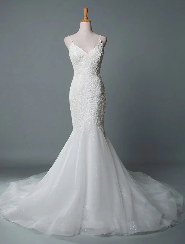 Simple Wedding Dress Lace V Neck Sleeveless Lace Mermaid Bridal Dresses With Train