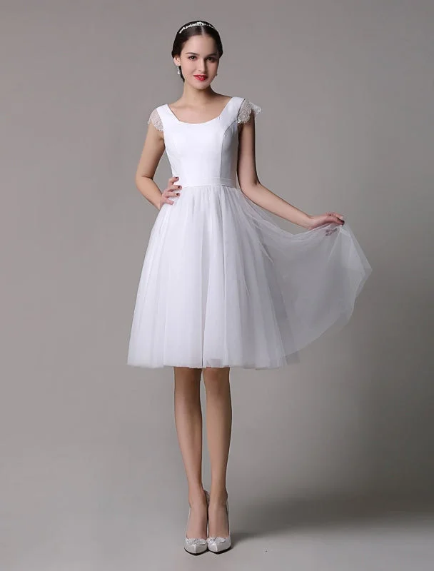 Simple Wedding Dresses Tulle Scoop Neck Knee Length Short Bridal Dress With Lace Cap Sleeves