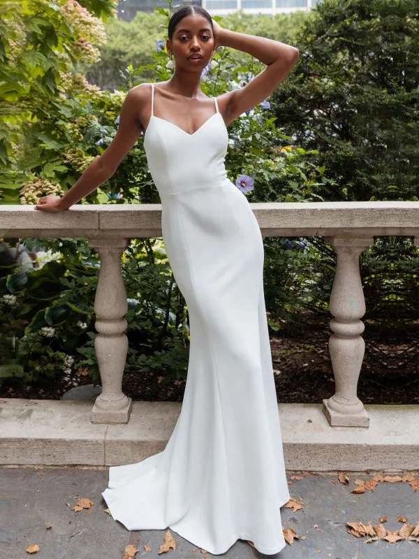 White Simple Wedding Dress Mermaid V-Neck Sleeveless Spaghetti Straps Natural Waist Satin Fabric Split Front Bridal Gowns